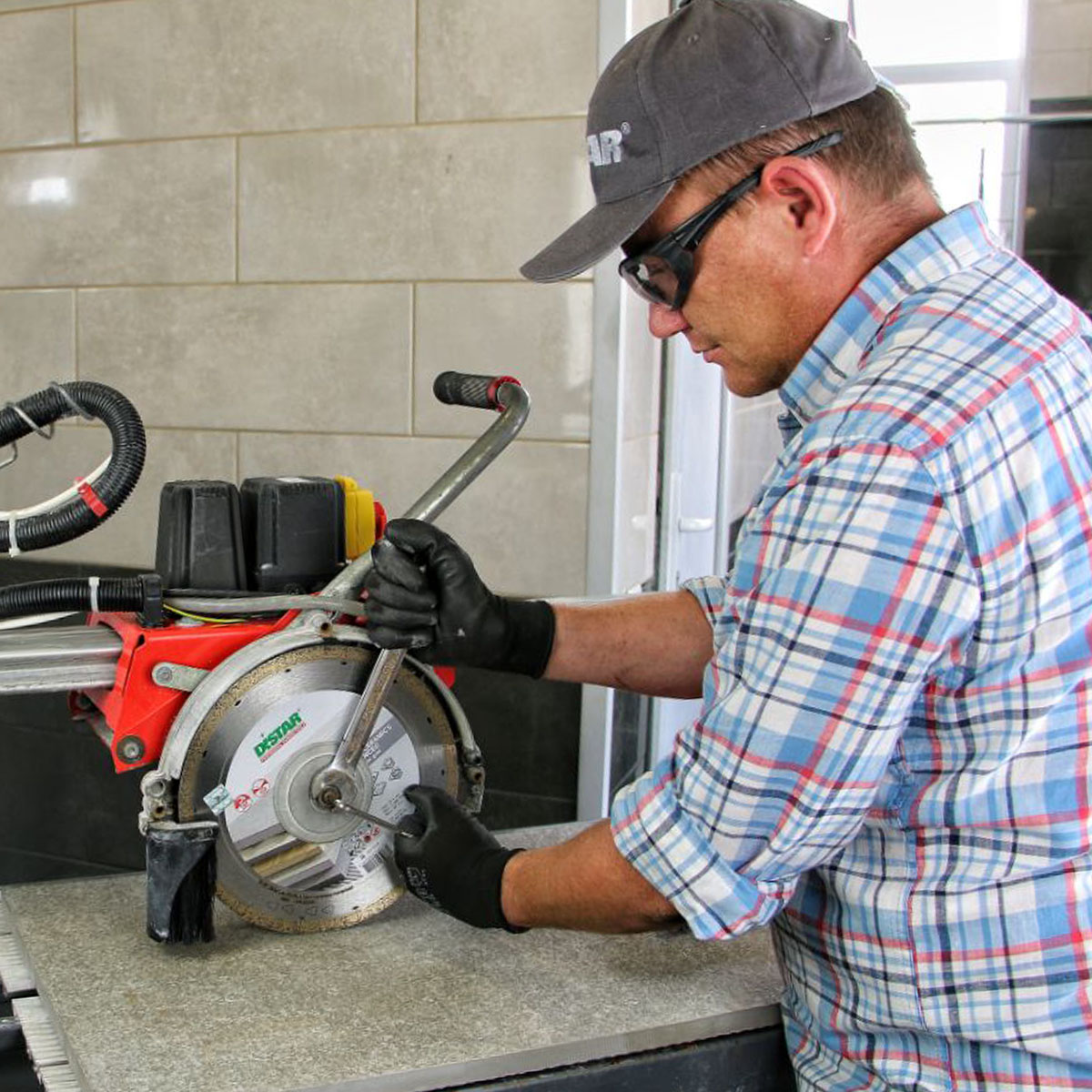 328122575950e422b0994098816adafa